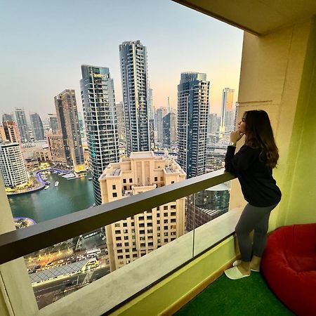Berloga Capsule Jbr Hostel Dubai Buitenkant foto